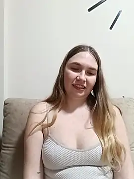 kisavixen - KisaVixen's free webcam - UK Sex Cams