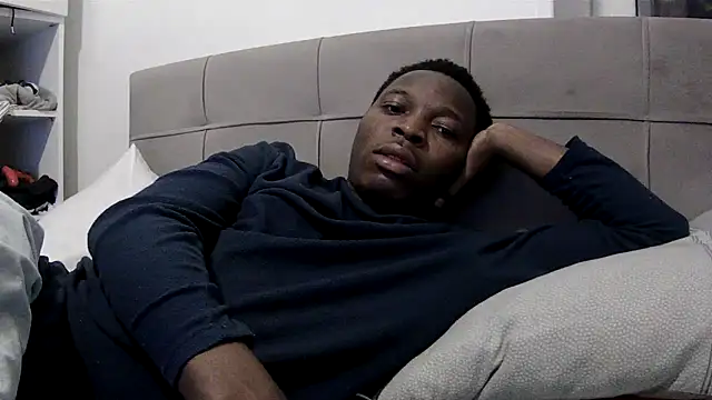 bigchocco - Bigchocco's free webcam - UK Sex Cams