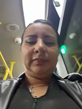 abril_luv (F young) - Show squirt in lush ass control 3 min