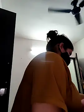 Busty_Priya live sex cam