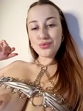 susiee_redd - Susiee_Redd's free webcam - UK Sex Cams