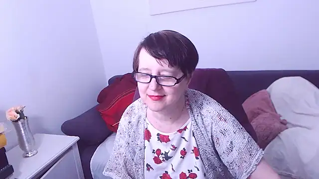 christarose (F mature) - dance monkey,naked