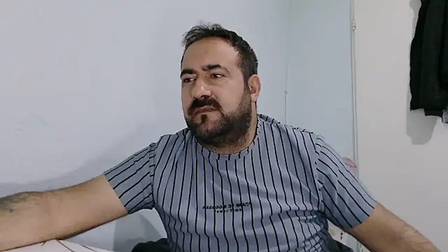 mio_jaks (Ask my age) - Does anyone want sperm? :wanker: