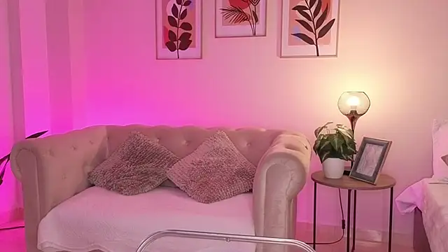 dahianawalcott (F young) - Let's dance together naked 🥵🔥