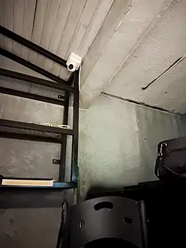 cataleya_16 (F young) - Oil show my tits