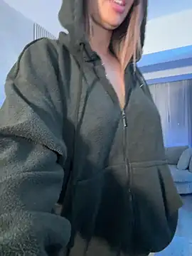 kirstievegas (F young) - Please this horny pussy🎁last tip