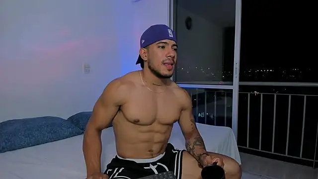 kalyan_casstelo - Kalyan_Casstelo's free webcam - UK Sex Cams