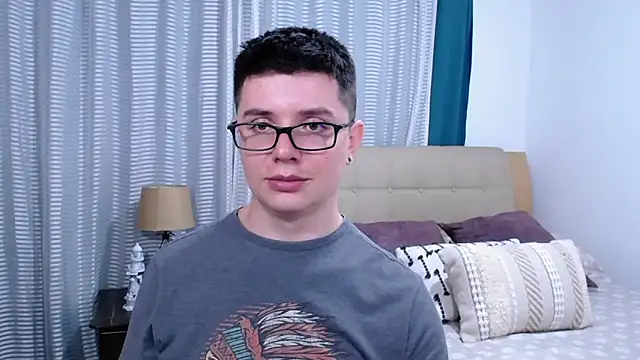 blackfoxxx69 - BlackFoXXX69's free webcam - UK Sex Cams