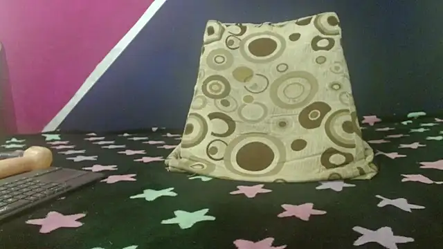 samantaruizz - Samantaruizz's free webcam - UK Sex Cams