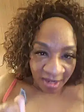 Webcam Model (Big_Booty_Bonnie)  is live.Free join now!