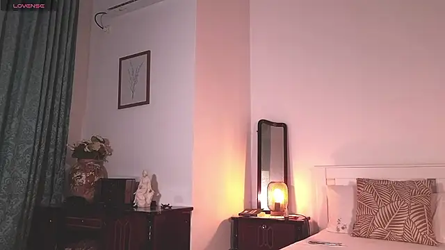 Sellena_love live sex cam