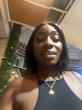 zarahferreira (F young) - Strange touch my tits