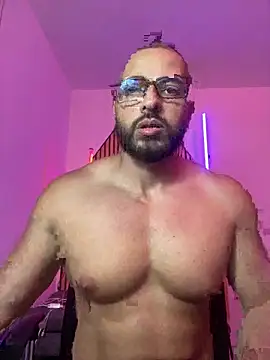magnumchris - Magnumchris's free webcam - UK Sex Cams