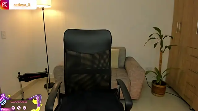 catleya_0 - Catleya_0's free webcam - UK Sex Cams