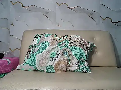 rainbow_candy24 - Rainbow_candy24's free webcam - UK Sex Cams