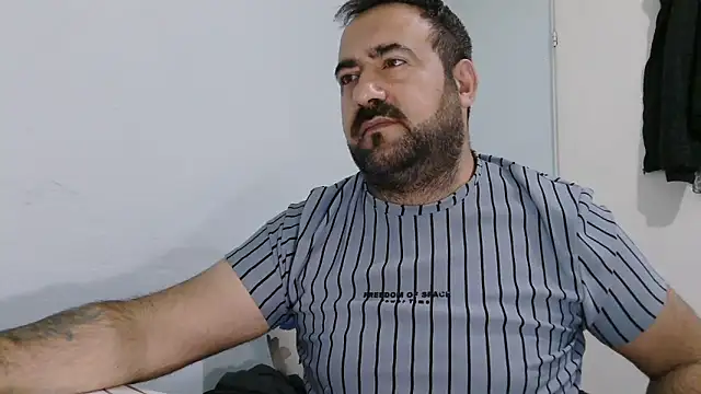 mio_jaks (Ask my age) - Does anyone want sperm? :wanker: