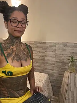 xbigpeach (F young) - Play with dildo