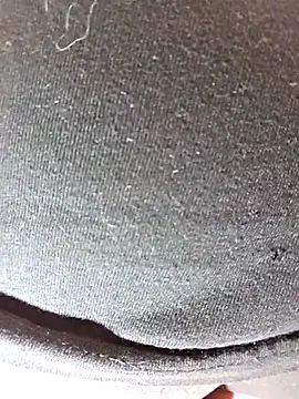 velvetdiablo (F young) - Take off shorts, pussy view 5 minutes!