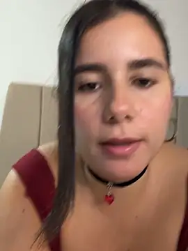 natasha-28 - Natasha-28's free webcam - UK Sex Cams