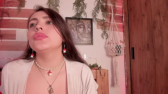 llanna_ (F young) - 👅 finger pussy and asshole same time