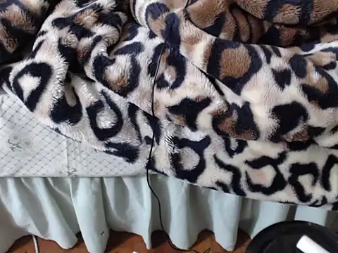 tallgoddessx_ - TallGoddessX_'s free webcam - UK Sex Cams