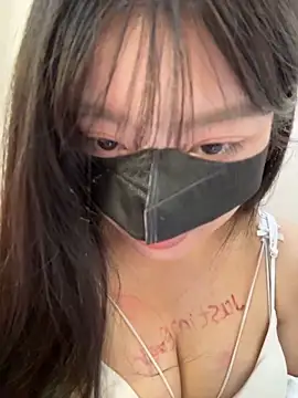 美女AZ37866在线直播