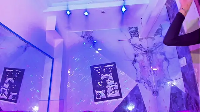 isabella_stanford2 - Isabella_stanford2's free webcam - UK Sex Cams