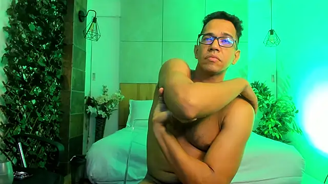 jacobdraven - JacobDraven's free webcam - UK Sex Cams