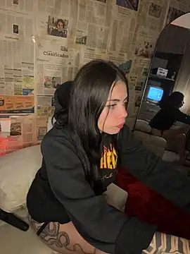 i_am_nina_ (F young) - bunny plug anal