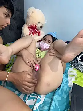 two_cam_latin (G young) - sex in the doggy style position