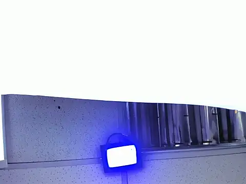 aisha_hotts777 (T young) - my cock hard with oil