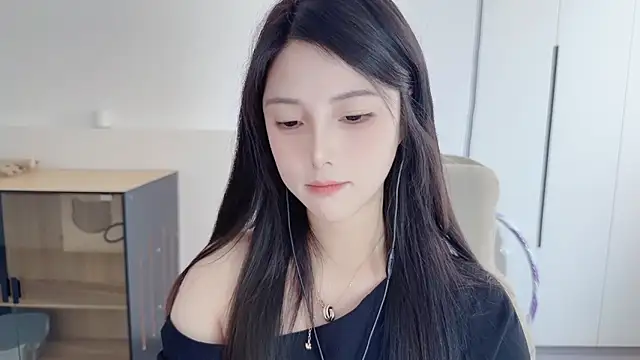 美女HaagenDazs_在线直播