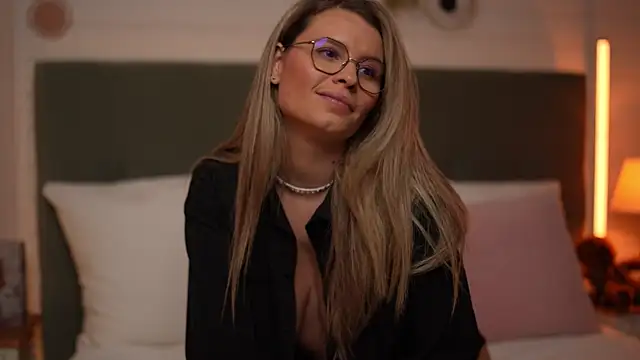 brandywhite (F milf) - last tipper control my toy