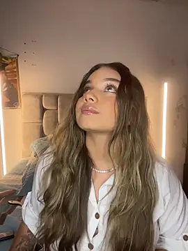 annylopezzz_ - AnnyLopezzz_'s free webcam - UK Sex Cams