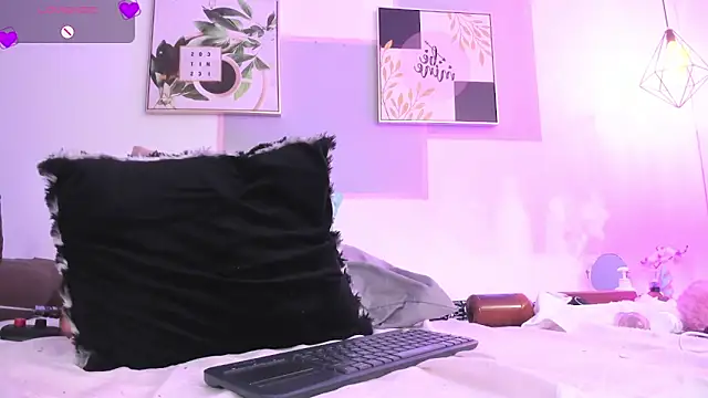 april_jones05 - April_jones05's free webcam - UK Sex Cams