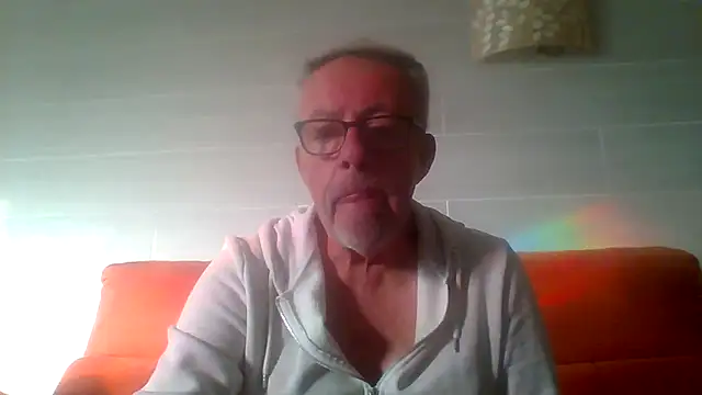 tuggy59 (M grandpa) - cum with me masurbador