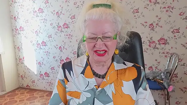 maya_mayflower - Maya_Mayflower's free webcam - UK Sex Cams