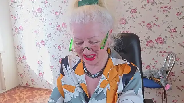 Maya_Mayflower live sex cam