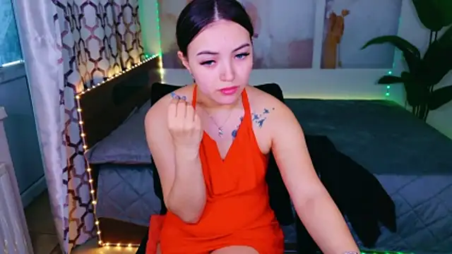 LucyJackson live sex cam