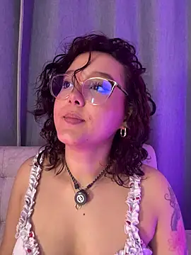 kittysophie_ - Kittysophie_'s free webcam - UK Sex Cams