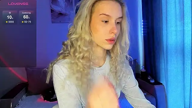 elysia_kiss - Elysia_kiss's free webcam - UK Sex Cams