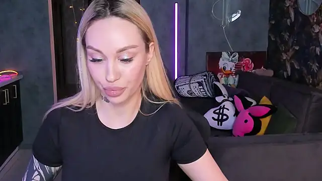 blckmirrorr - Blckmirrorr's free webcam