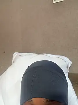 Webcam Model (Kendra-rose)  is live.Free join now!