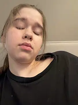 hornygirlh - HornyGirlH's free webcam - UK Sex Cams