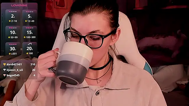 cathyadams - CathyAdams's free webcam - UK Sex Cams