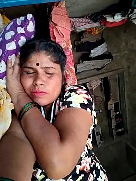 mahi_bigg - Mahi_bigg's free webcam - UK Sex Cams