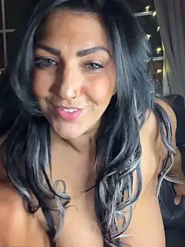 LittleMissEeve live cam