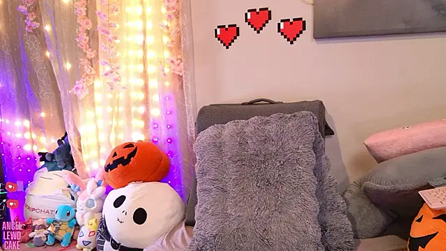 Angel-Lewd-Cake webcam