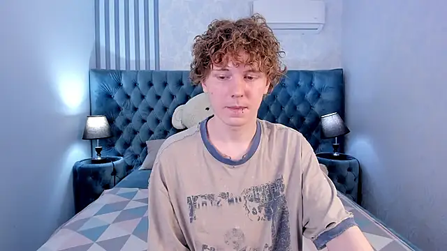 KevinMilky Live Webcam on Stripchat