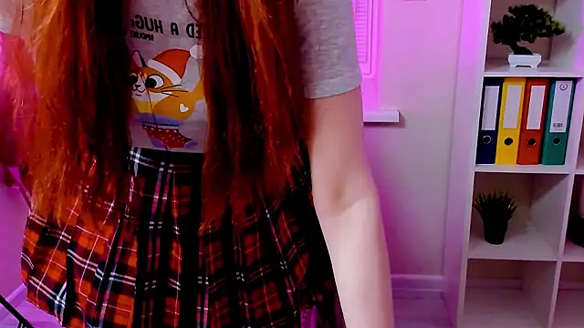 CarolGiggly live sex cam